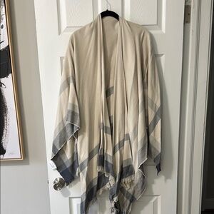 NWOT ALL TRUE Beige and Gray Shawl